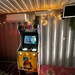 アパート Sejour Insolite Dans Un Container Amenage A Avec Borne D'arcade Et Babyfoot *