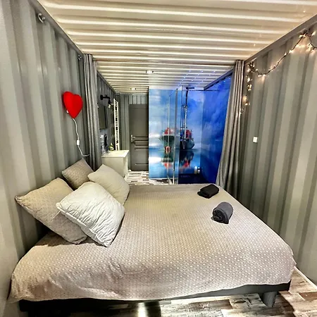 アパート Sejour Insolite Dans Un Container Amenage A Avec Borne D'arcade Et Babyfoot *