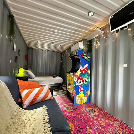 Sejour Insolite Dans Un Container Amenage A Berck