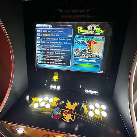 Sejour Insolite Dans Un Container Amenage A Avec Borne D'arcade Et Babyfoot Апартаменты Berck